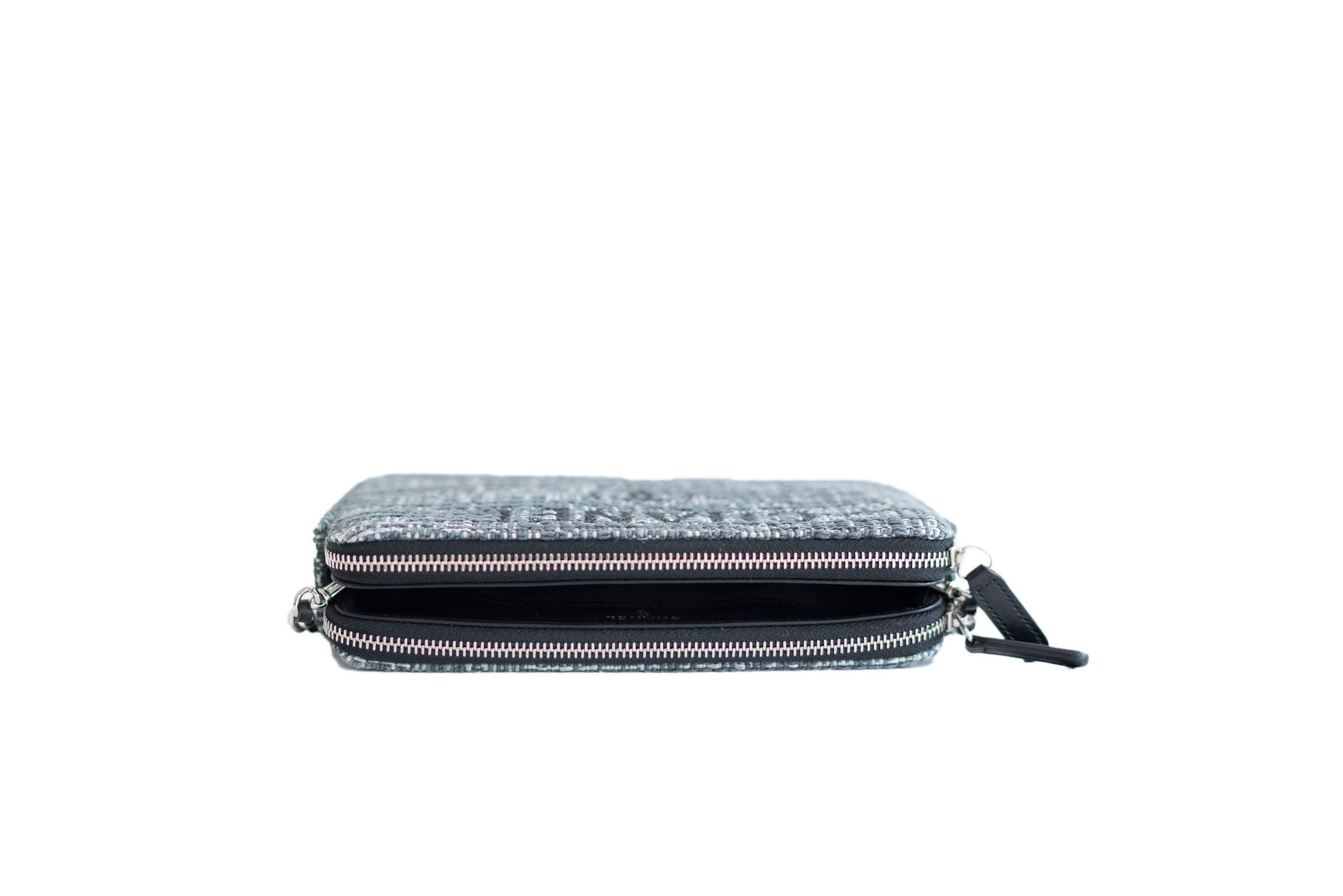 chanel-black-canvas-deauville-clutch-with-chain-4