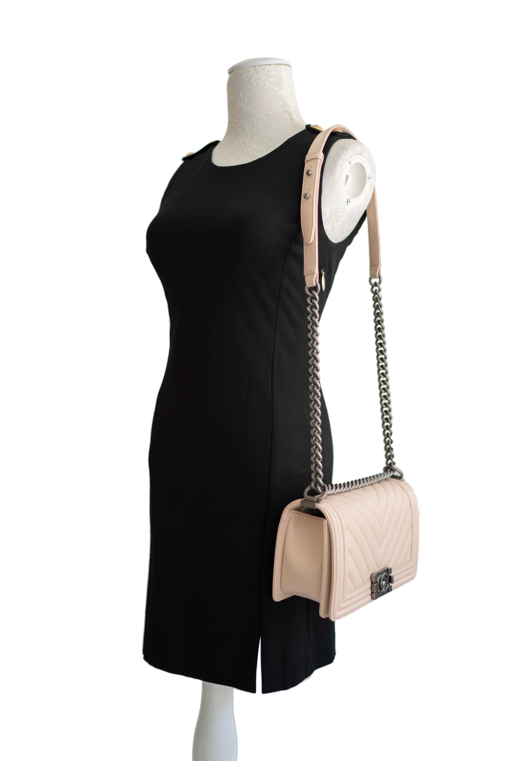 chanel light beige caviar leather old medium chevron boy bag chanel light beige caviar leather old medium chevron boy bag