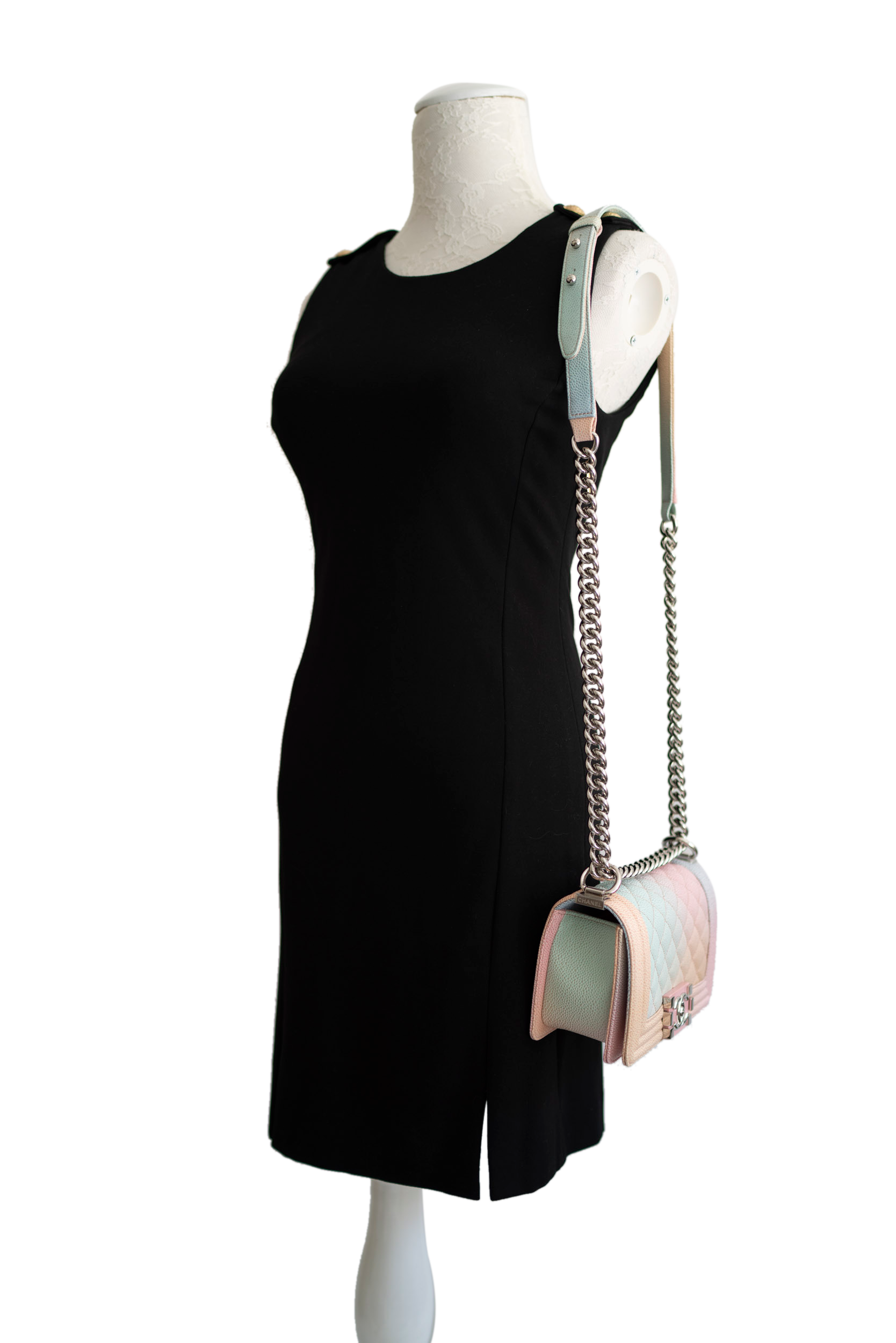 chanel-pastel-caviar-leather-small-boy-bag-4