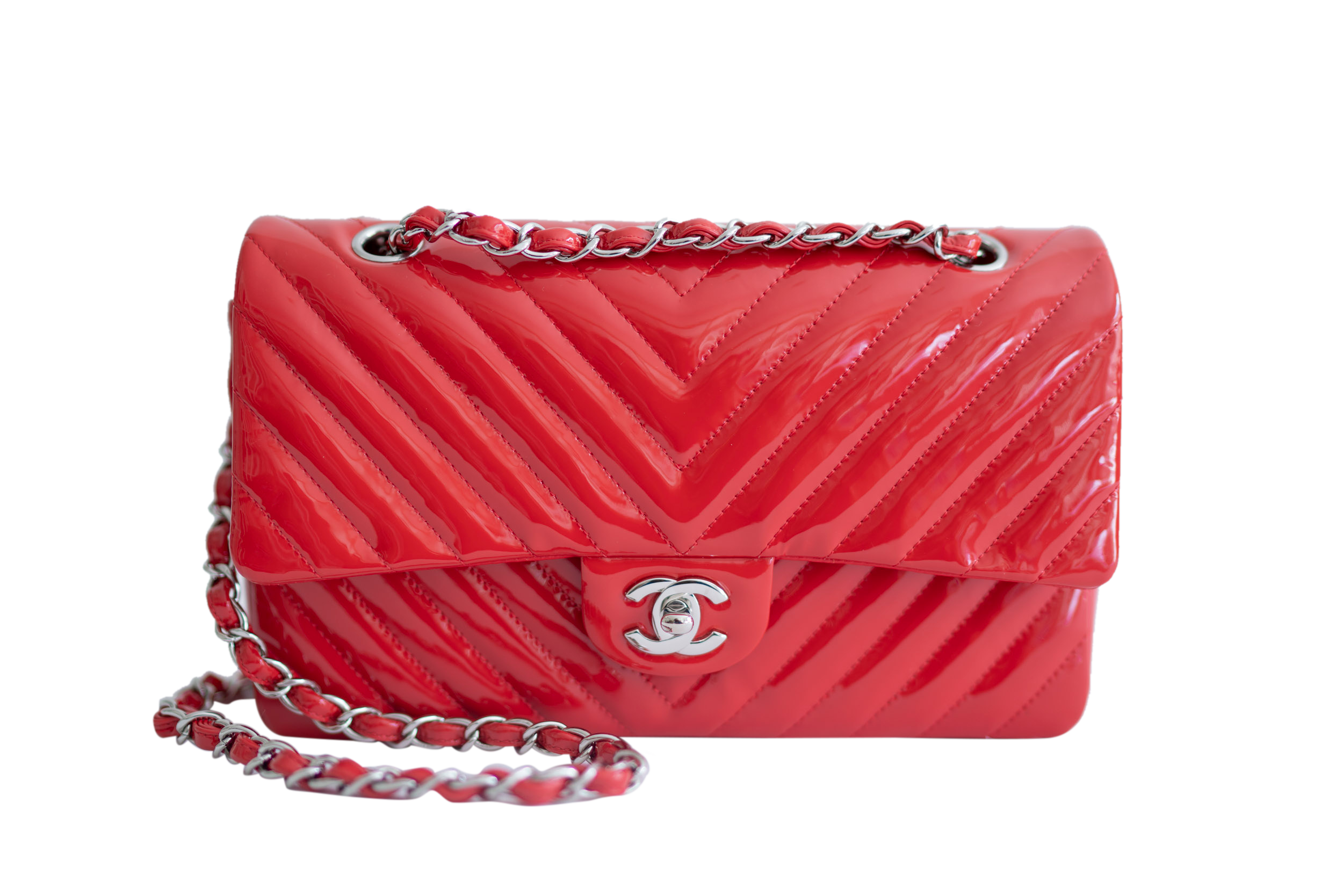 CHATTYWhats in my New 2016 CHANEL Chevron classic flap WHATs Up with  me  YouTube