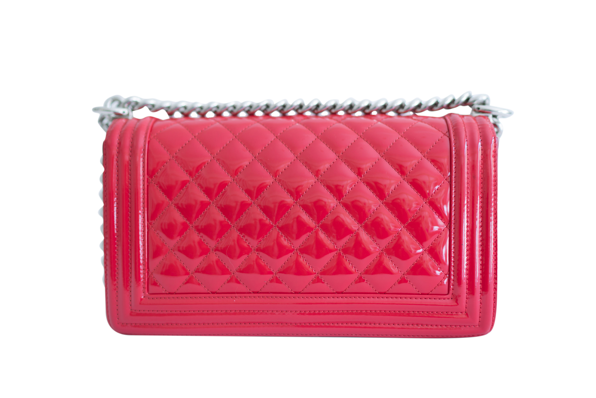 chanel-red-patent-leather-old-medium-boy-bag-3