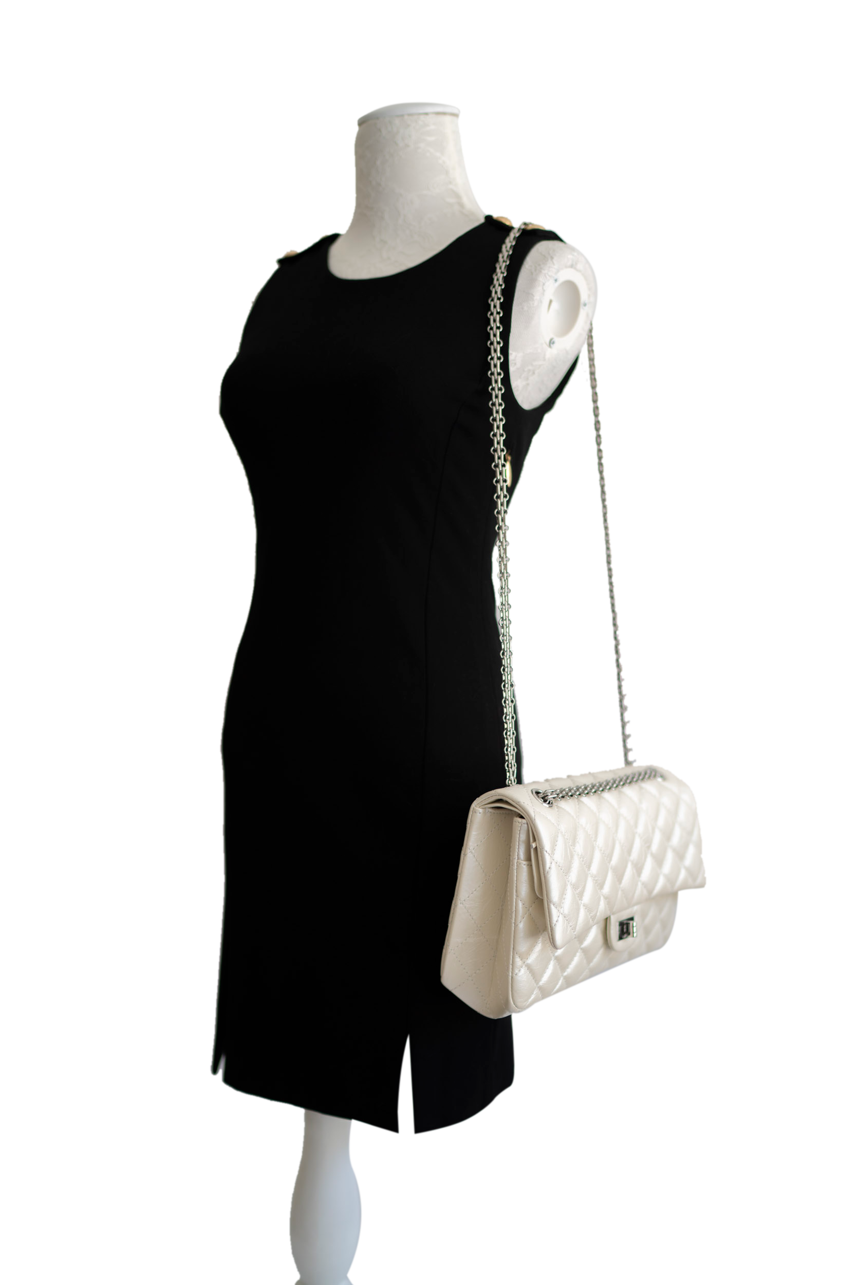 chanel-white-crinkled-calfskin-leather-medium-reissue-2-55-double-flap-bag-4