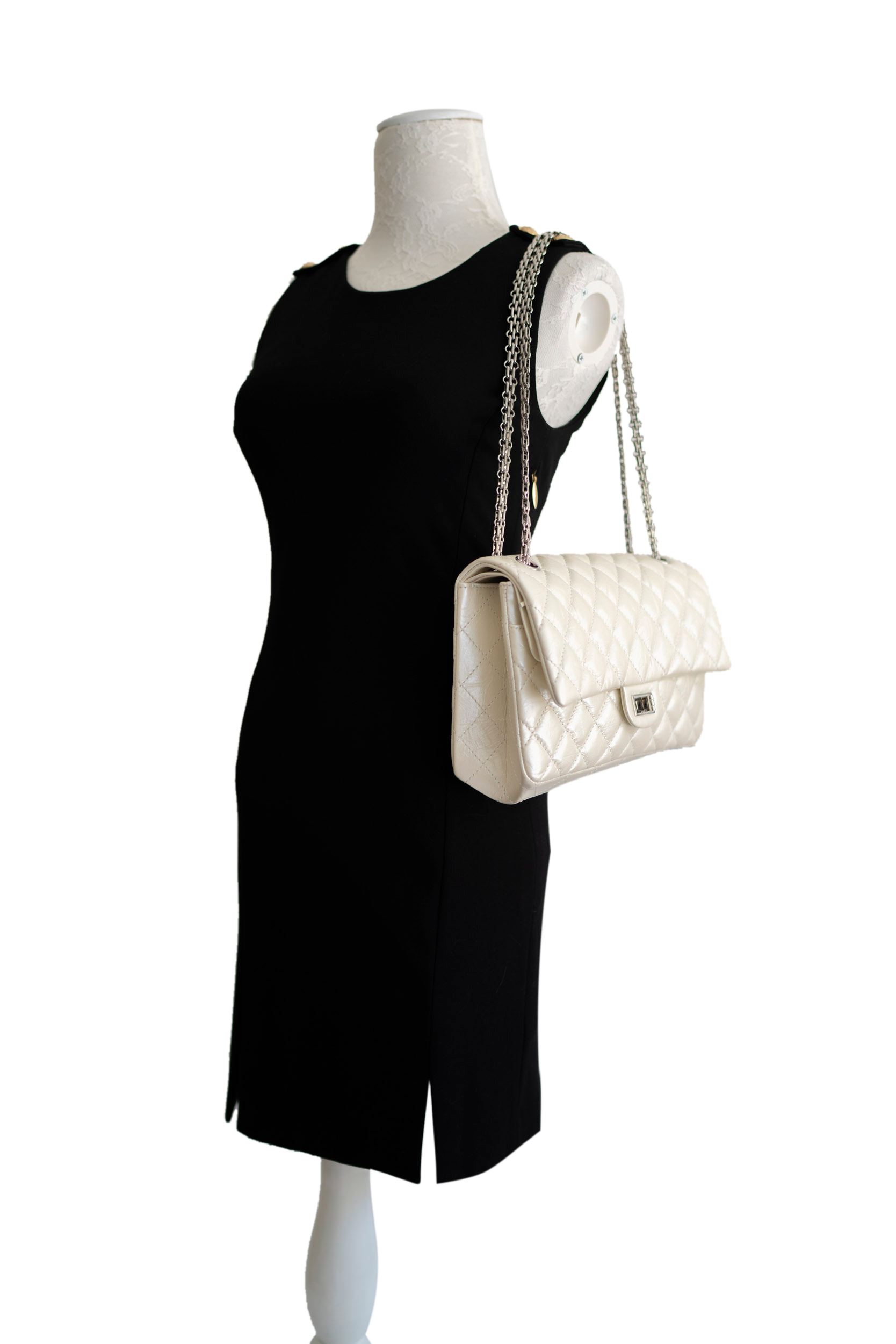 chanel-white-crinkled-calfskin-leather-medium-reissue-2-55-double-flap-bag-6