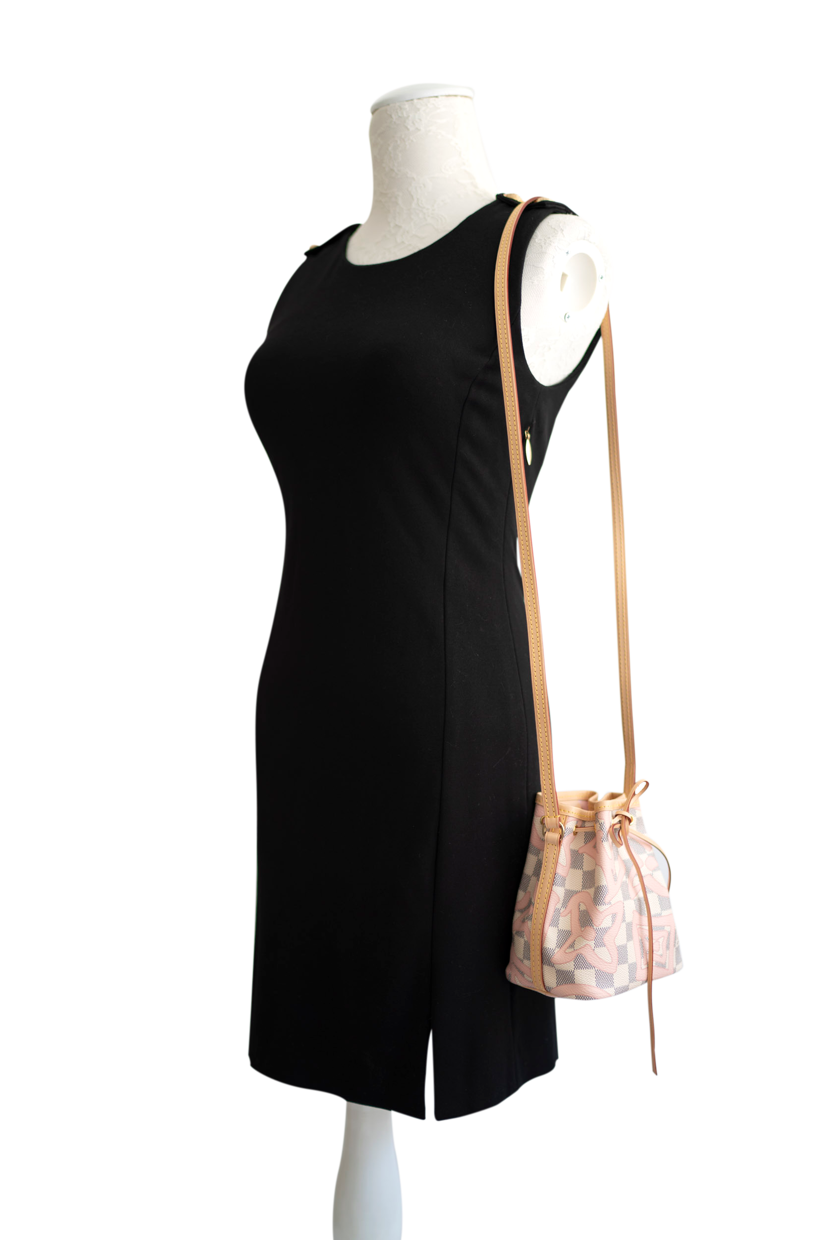 louis-vuitton-damier-azur-tahitienne-canvas-nano-noe-4