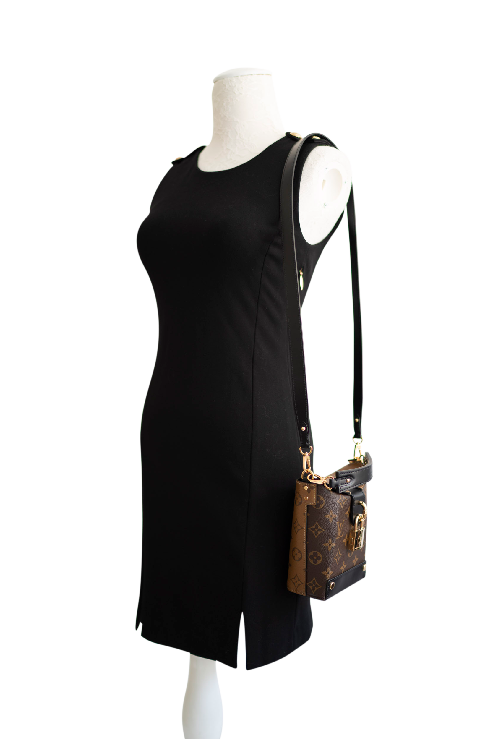 louis-vuitton-monogram-reverse-canvas-bento-box-bb-4