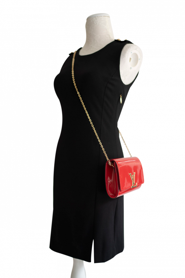 Louis Vuitton woman Lv Louis chain clutch bag red color